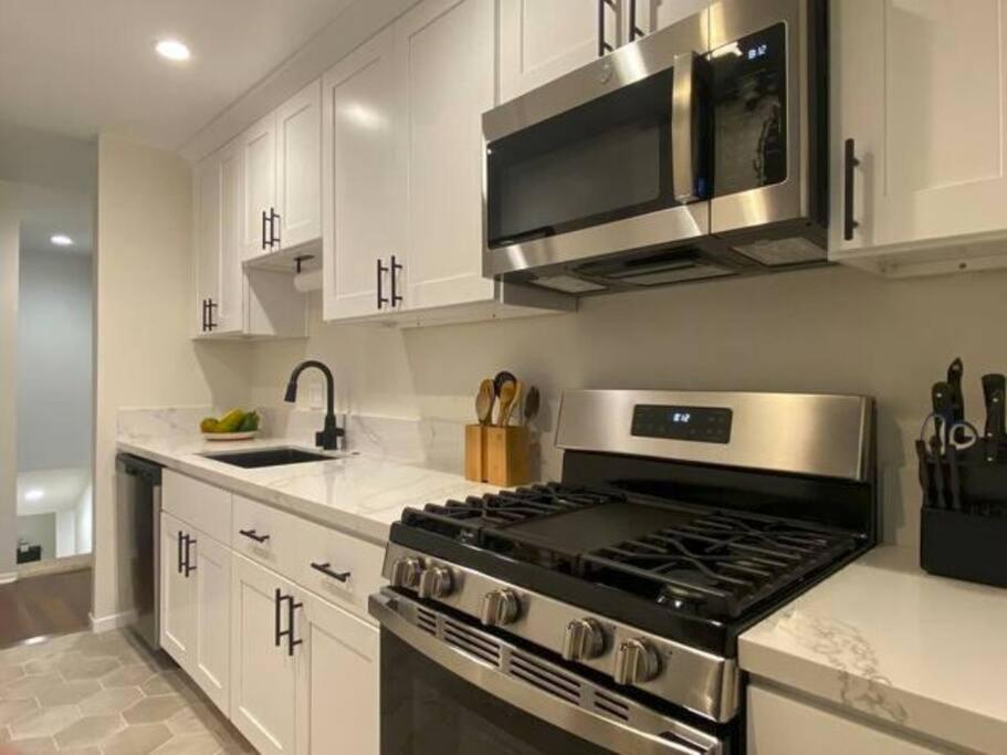 Appartement Located In The Heart Of The West Side